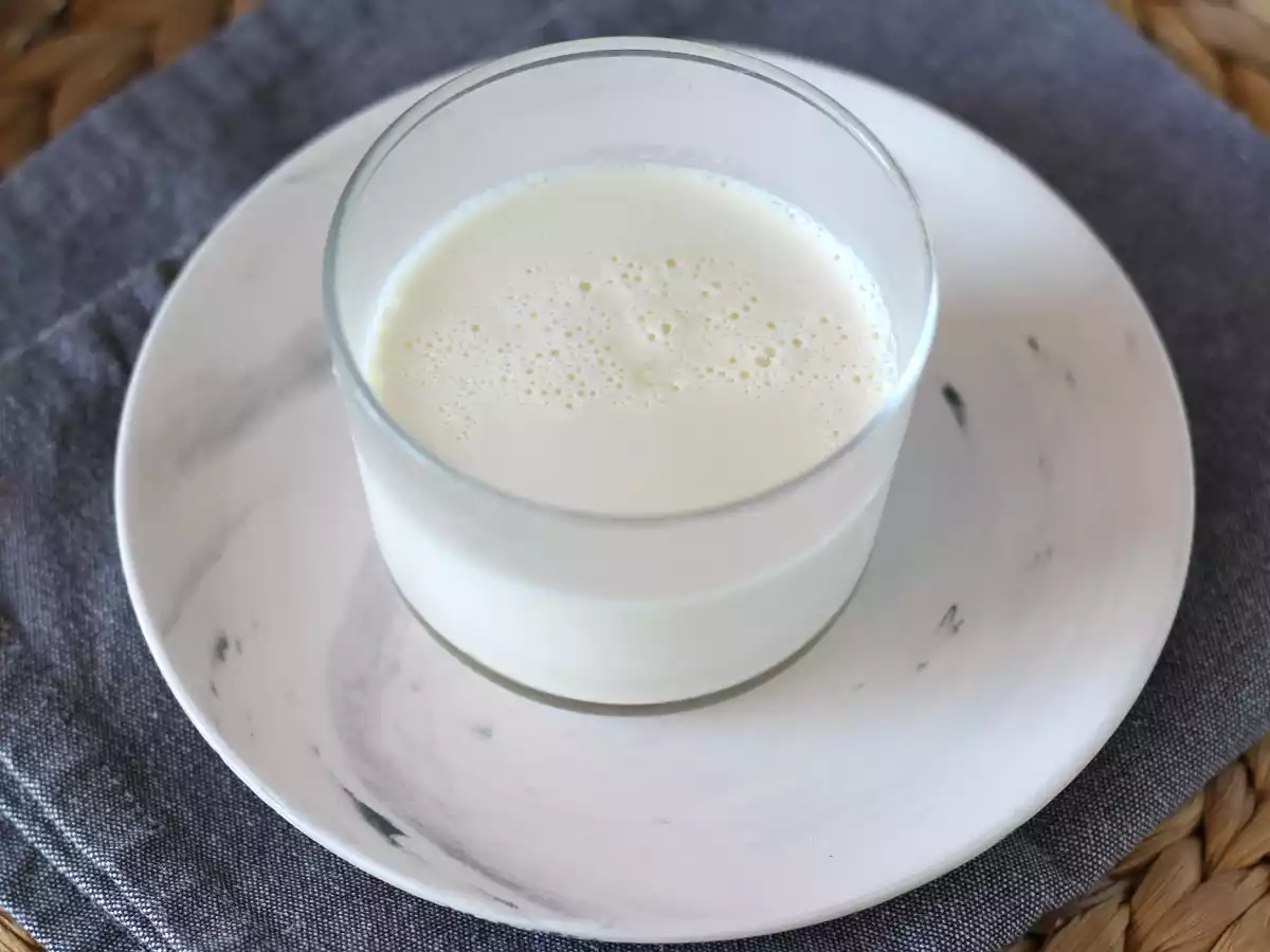 Panna cotta à la vanille, la recette basique pour préparer ce dessert à la maison - photo 2