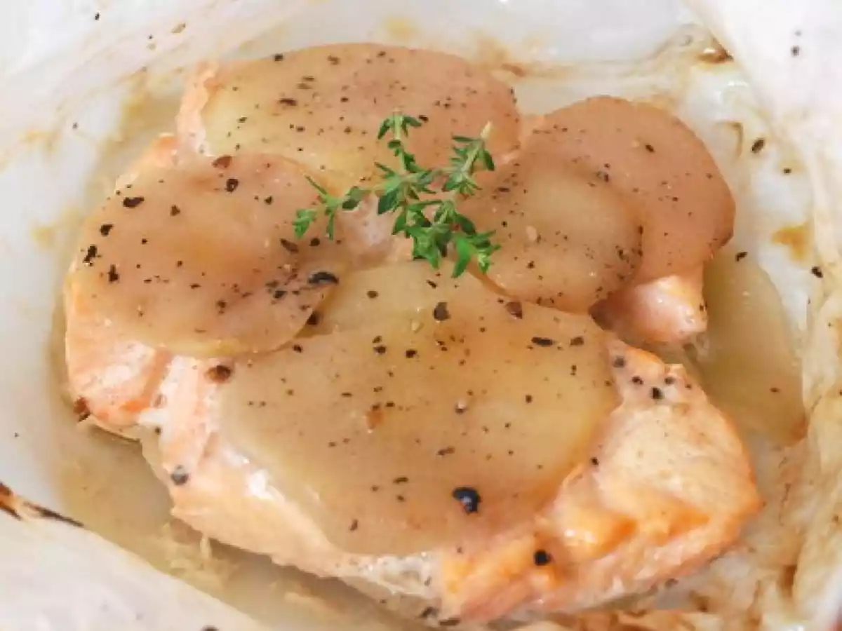 Papillote (papier spécial) de saumon, poires et poivre... - photo 2