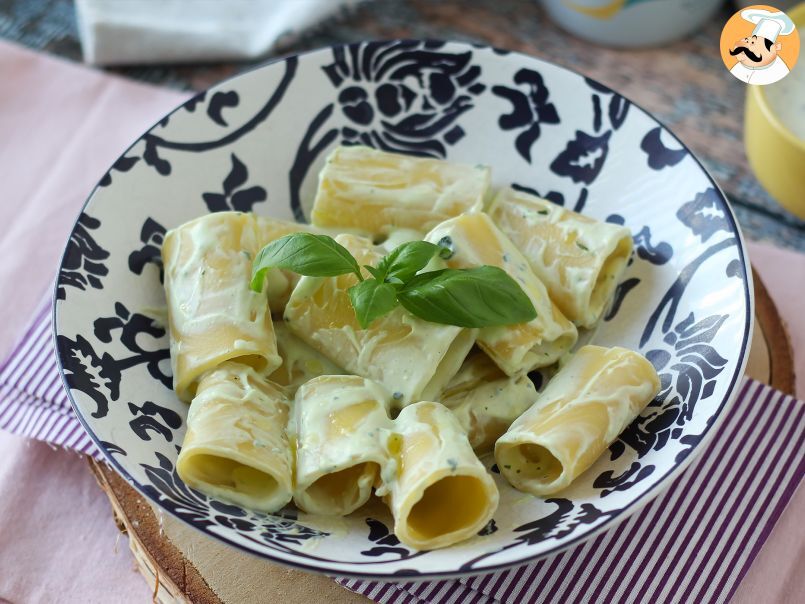 Pâtes à la crème de ricotta et au basilic