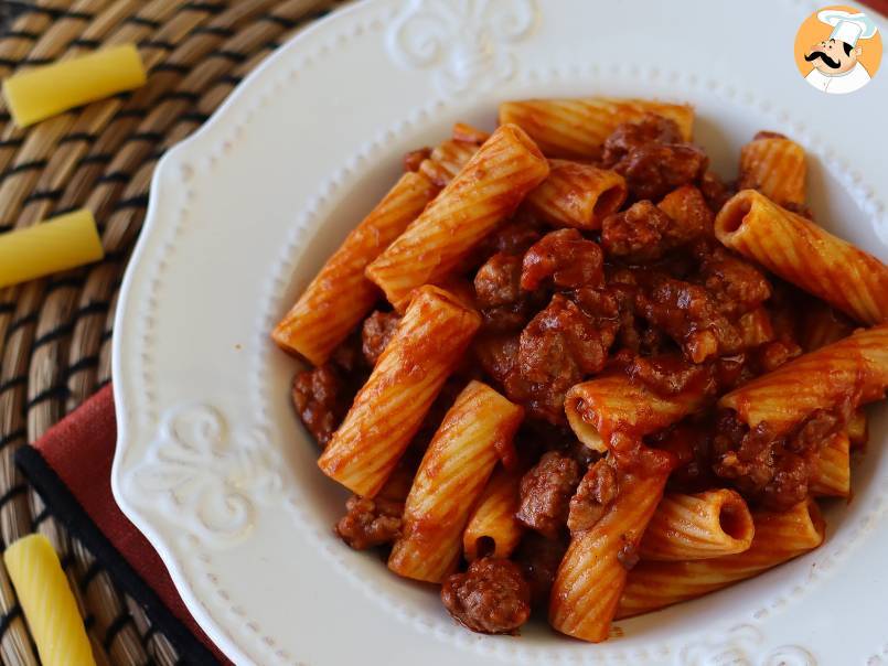 Pâtes à la sauce tomate et aux saucisses : un plat simple et savoureux! - photo 2