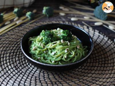 Pâtes crémeuses au brocoli et aux amandes