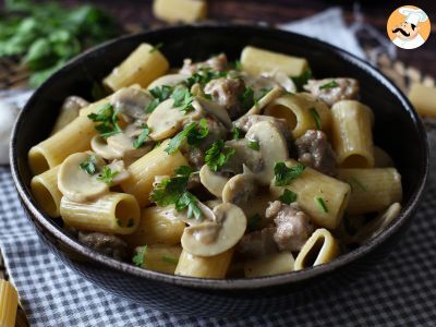 Pâtes crémeuses aux champignons et à la saucisse - photo 3