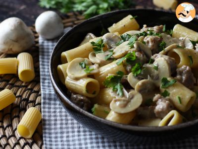 Pâtes crémeuses aux champignons et à la saucisse - photo 4