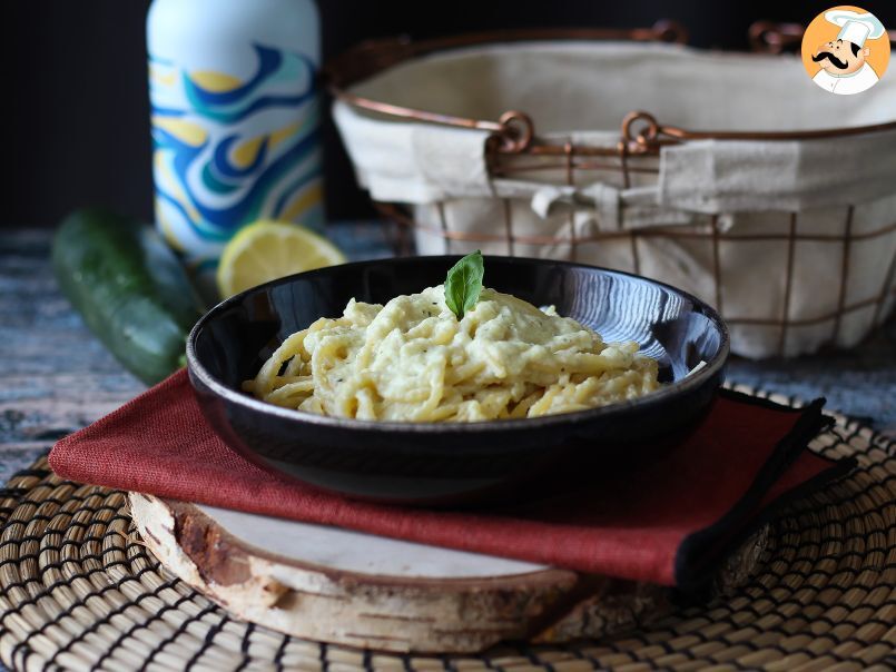 Pâtes crémeuses aux courgettes, citron et yaourt grec - photo 2