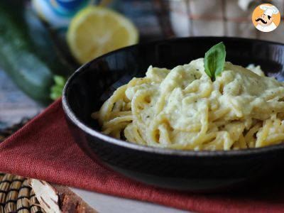 Pâtes crémeuses aux courgettes, citron et yaourt grec - photo 3