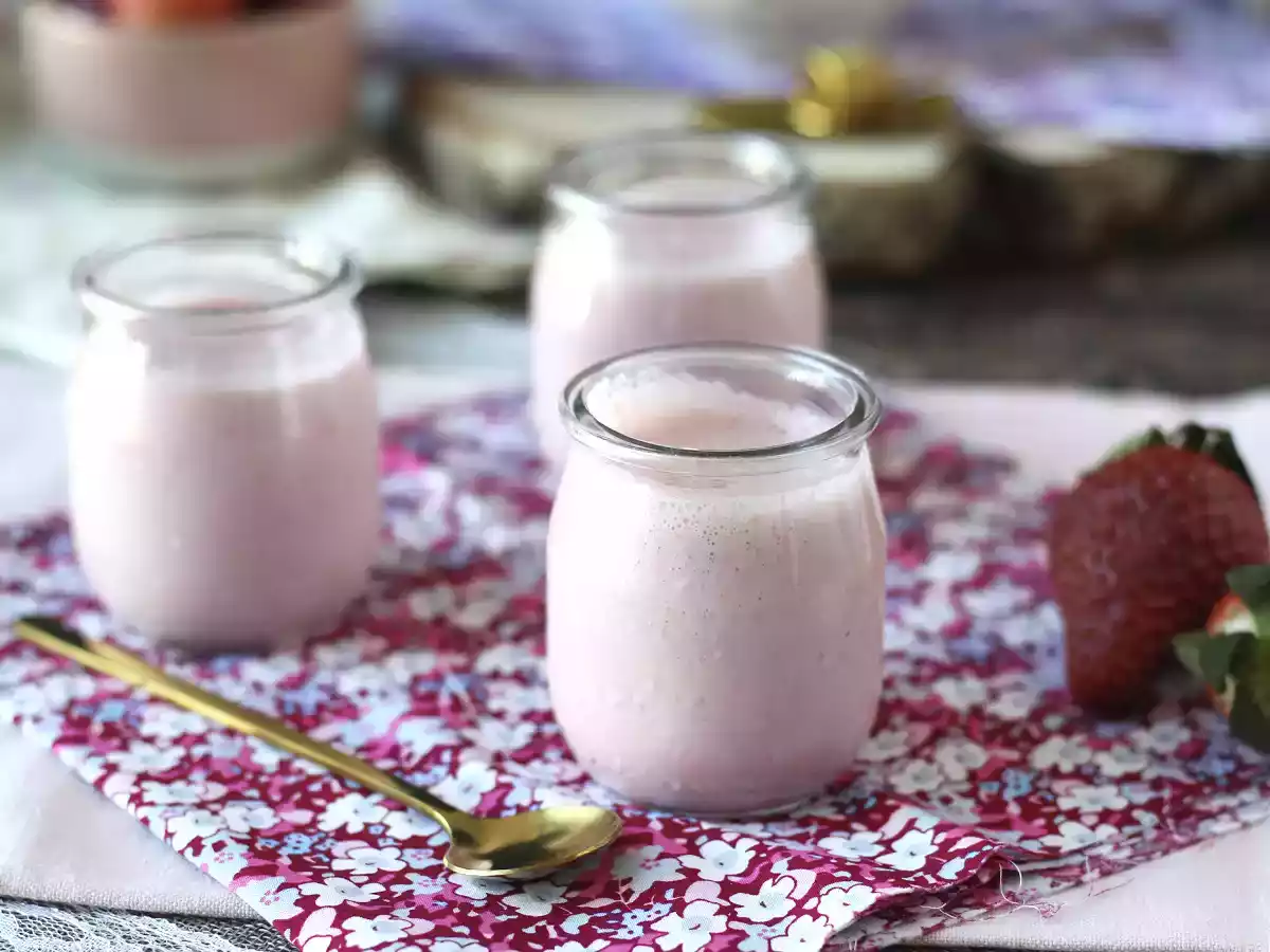 Petit suisse à la fraise: le dessert sain et crémeux