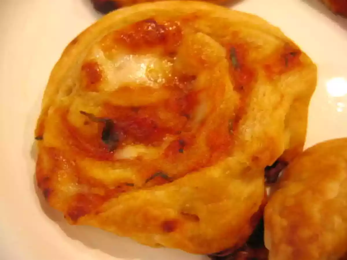 Petits feuilletés pour l'apéritif, rien qu'avec des restes......