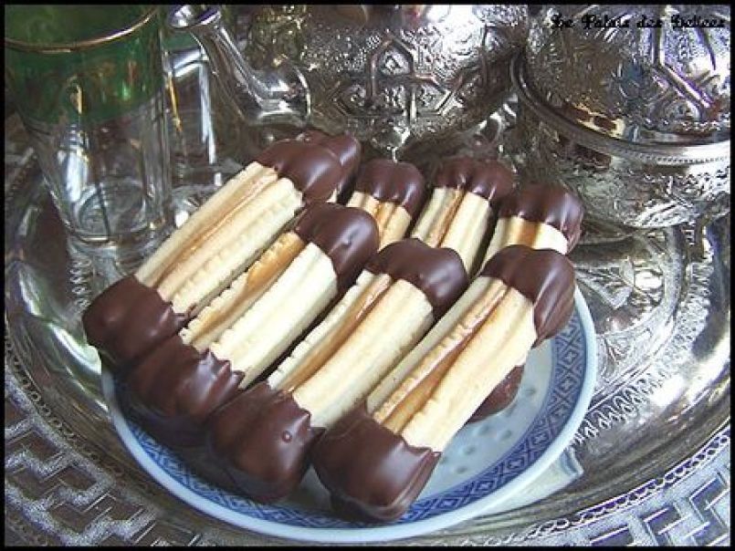 Petits Fours Caramel Et Chocolat Ultra Sables Recette Ptitchef