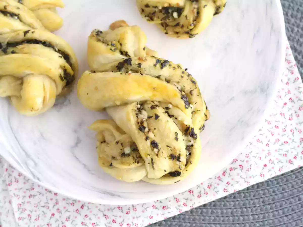Petits pains tressés au pesto - photo 2