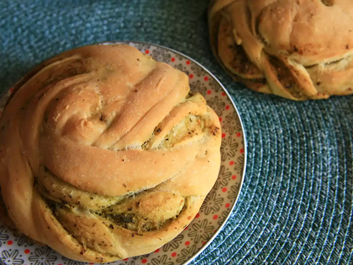 Petits pains tressés au pesto vert - photo 4