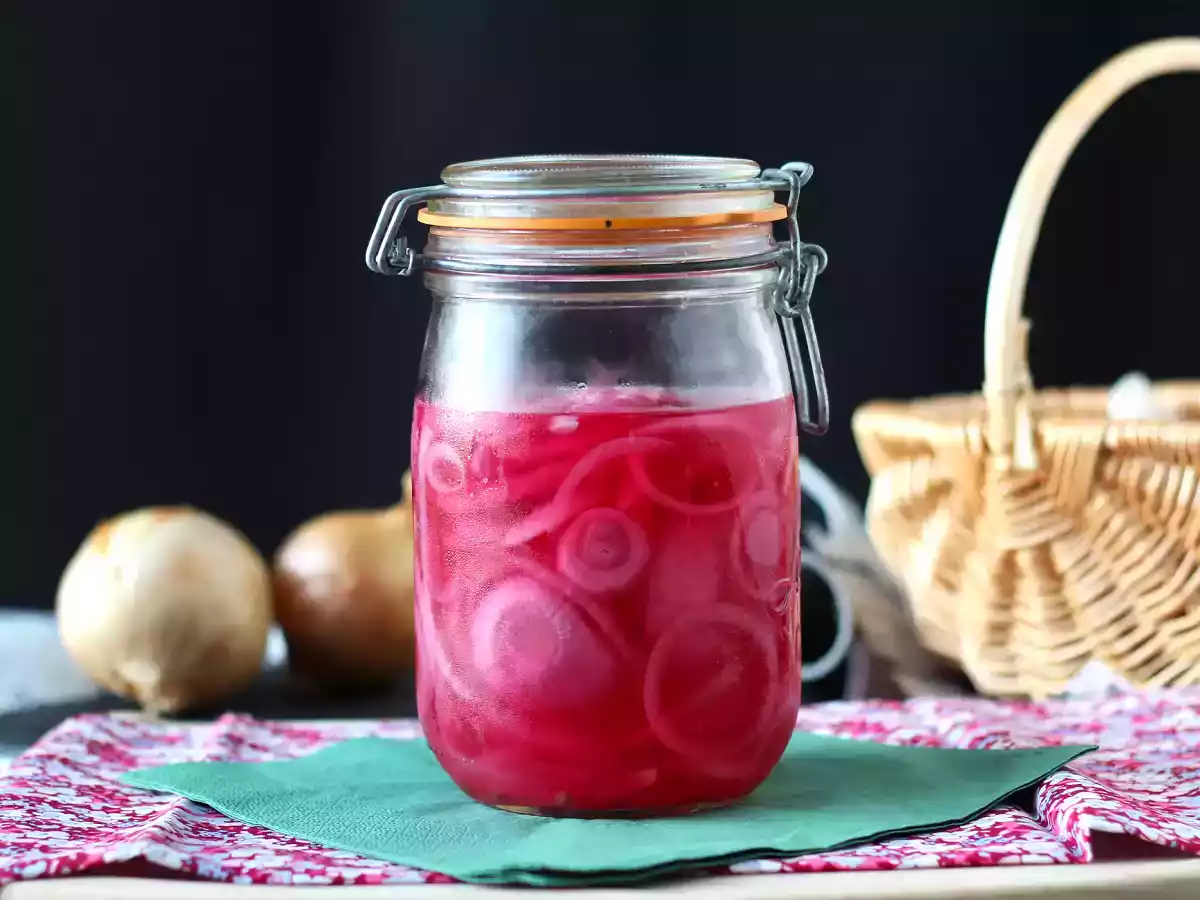 Pickles d'oignon rouges, parfaits pour rehausser vos plats !