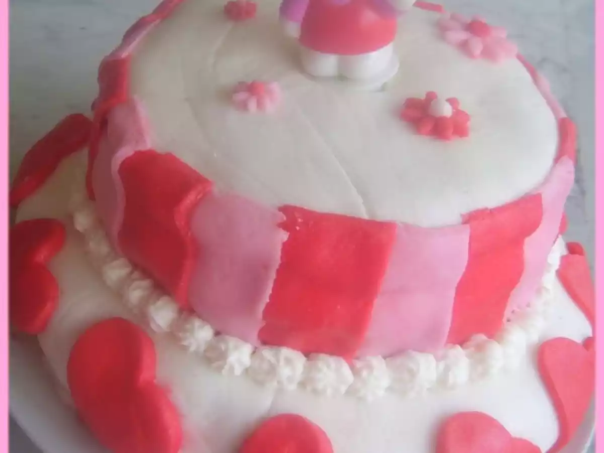 Pièce montée hello kitty cake.