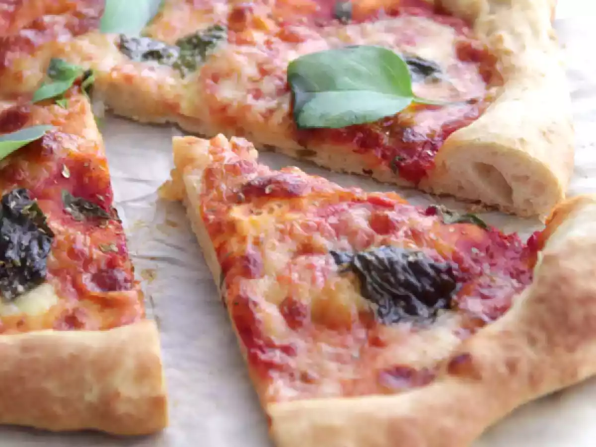 Pizza Margherita moelleuse