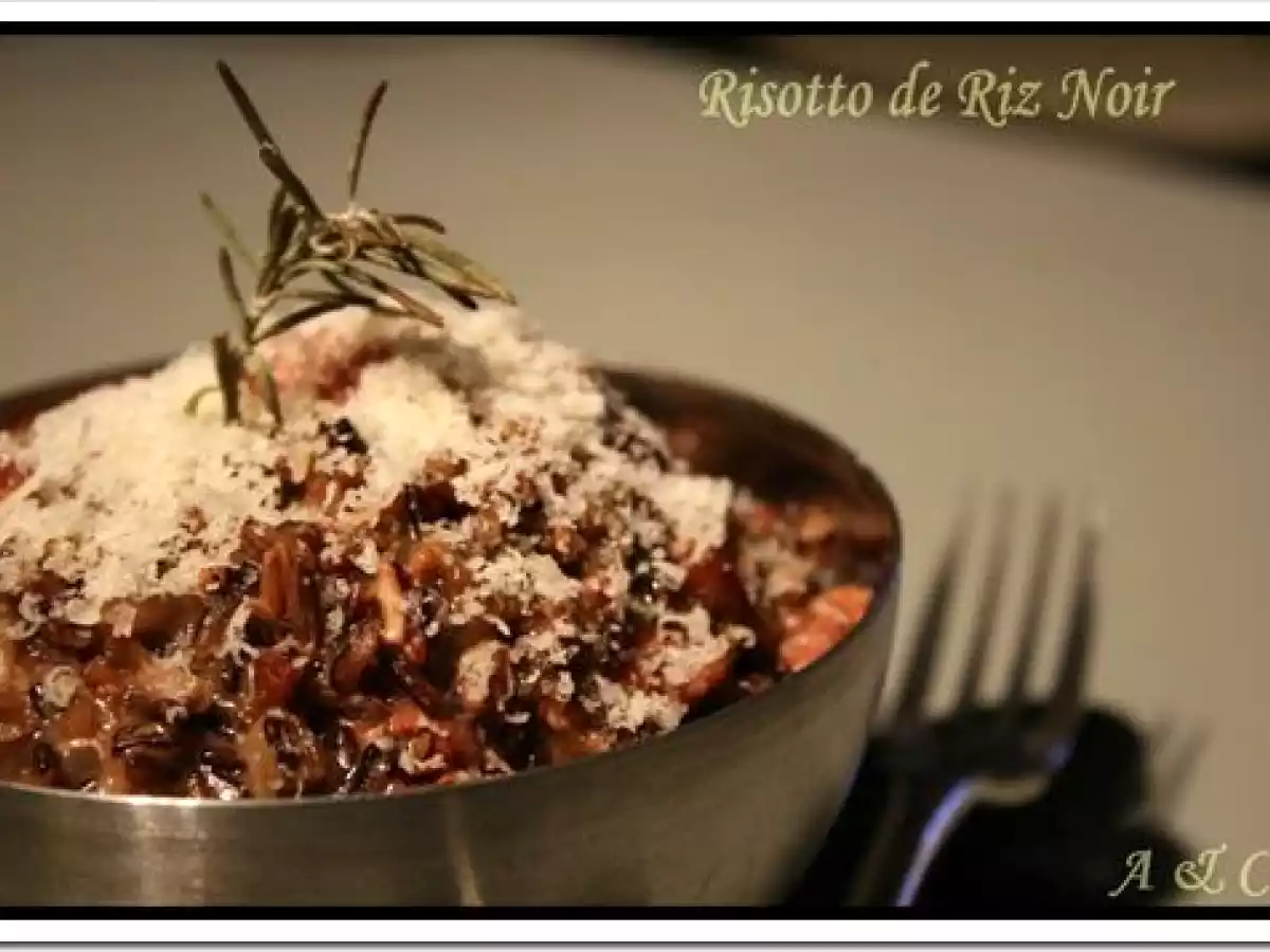 Risotto crèmeux ou pilaf de Riz Noir complet au chorizo et au poulet - photo 2