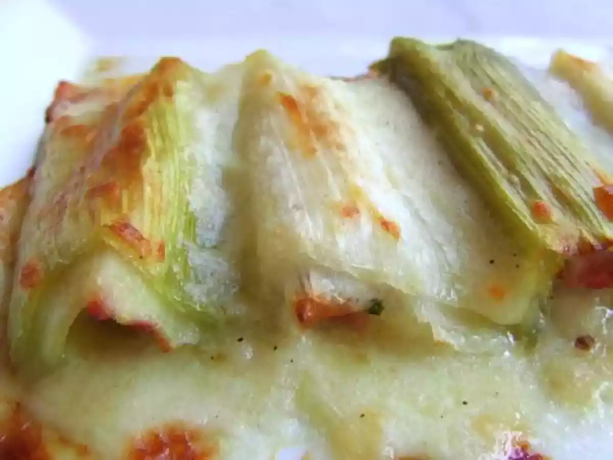 Rouleaux de poireaux farcis au jambon & sauce Mornay + 1 recette bonus!