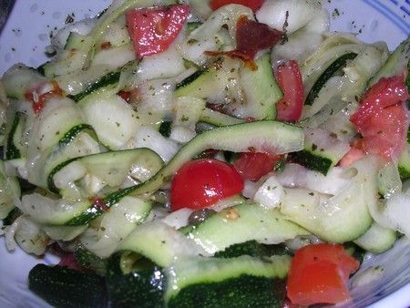 Salade de courgettes crues