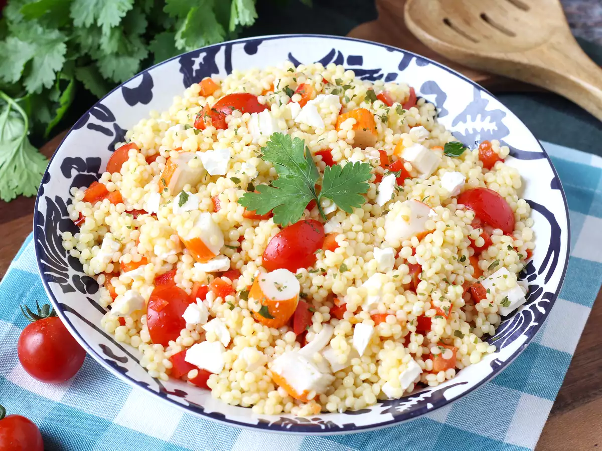 Salade de couscous perlé au surimi : fraîche, facile et parfaite pour l’été - photo 2
