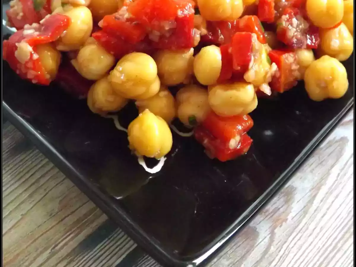 Salade de Pois Chiches & Poivrons grillés