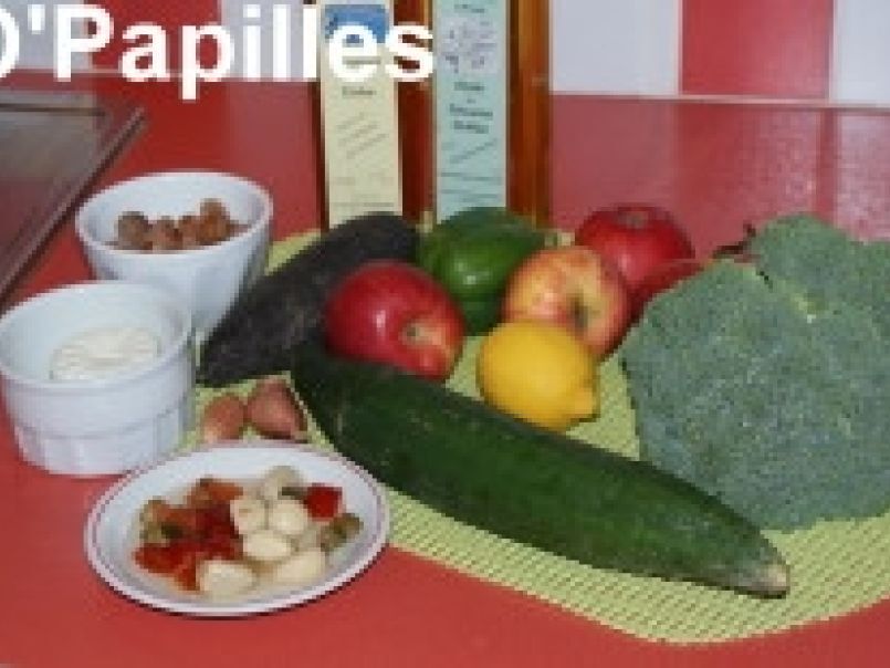 Salade de radis noir, brocolis, poivron, concombre et pommes - photo 2
