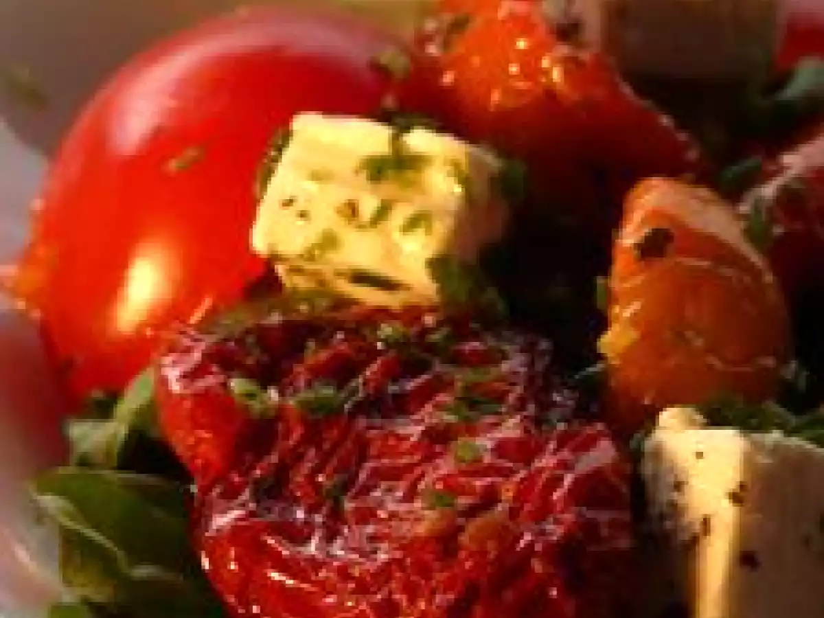 Salade gourmande aux trois tomates