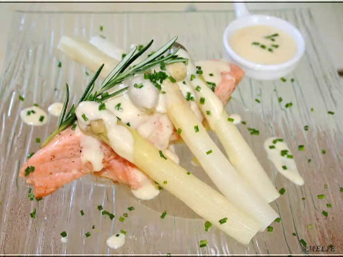 SAUMON ASPERGES, SAUCE HOLLANDAISE - photo 3