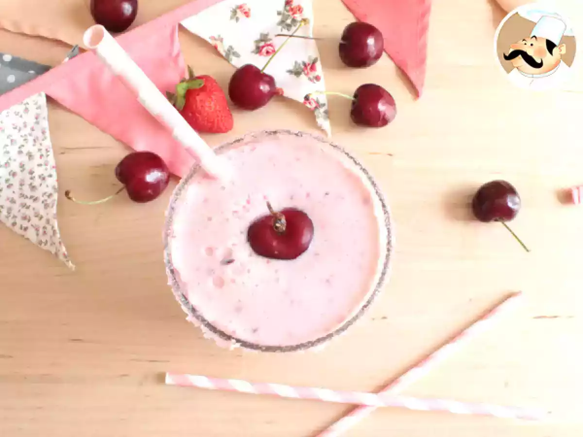 Smoothie aux fraises et cerises