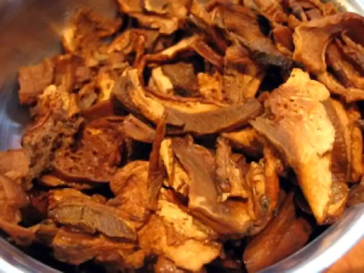 Sole poêlée purée aux cèpes et jus d'oignon d'après Régis Marcon - photo 2