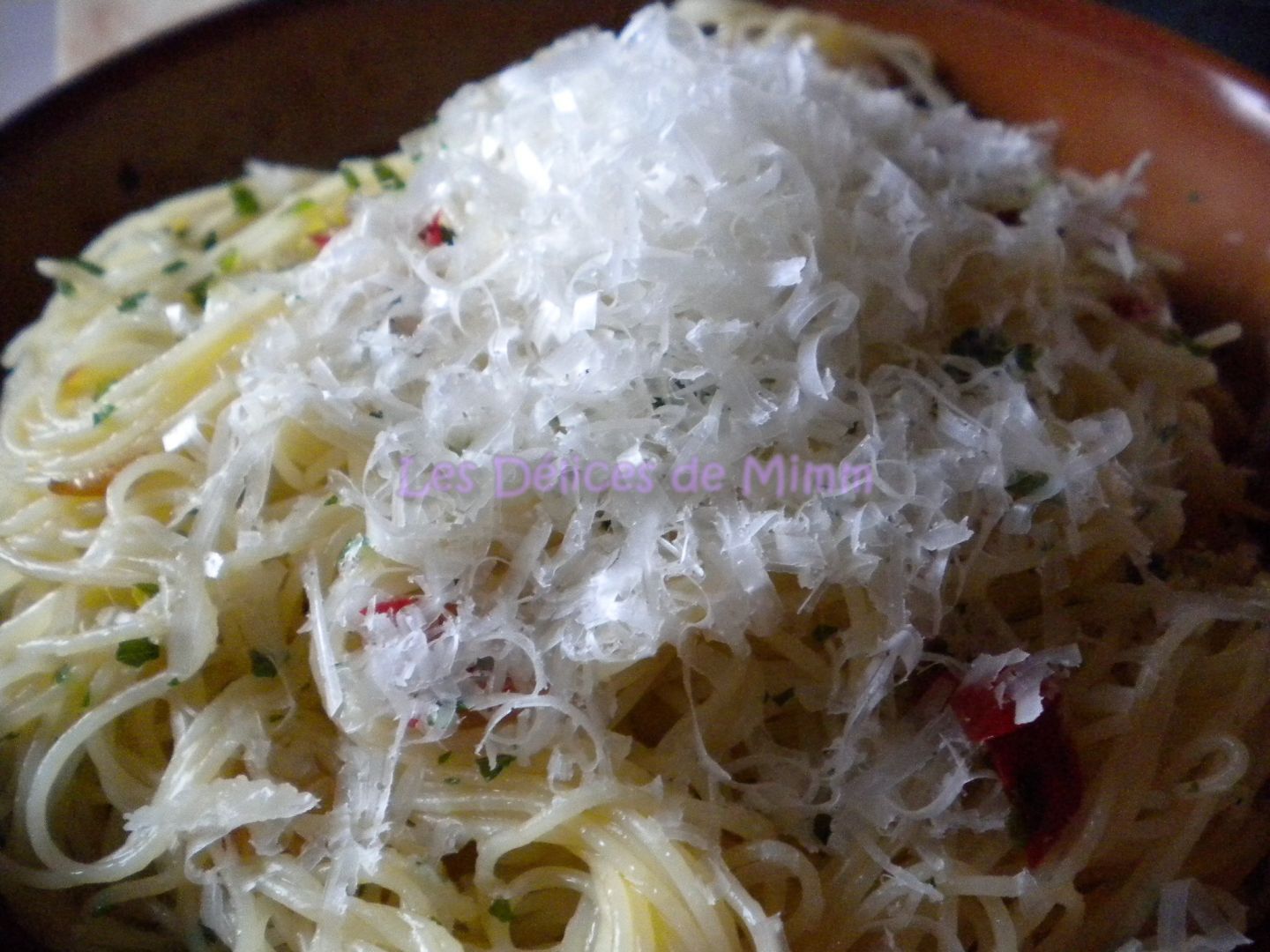 Spaghettis à la fleur d'ail et à l'huile d'olive (aglio e olio)