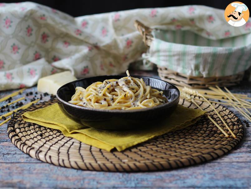 Spaghetti cacio e pepe: 3 ingrédients pour une explosion de saveurs! - photo 2