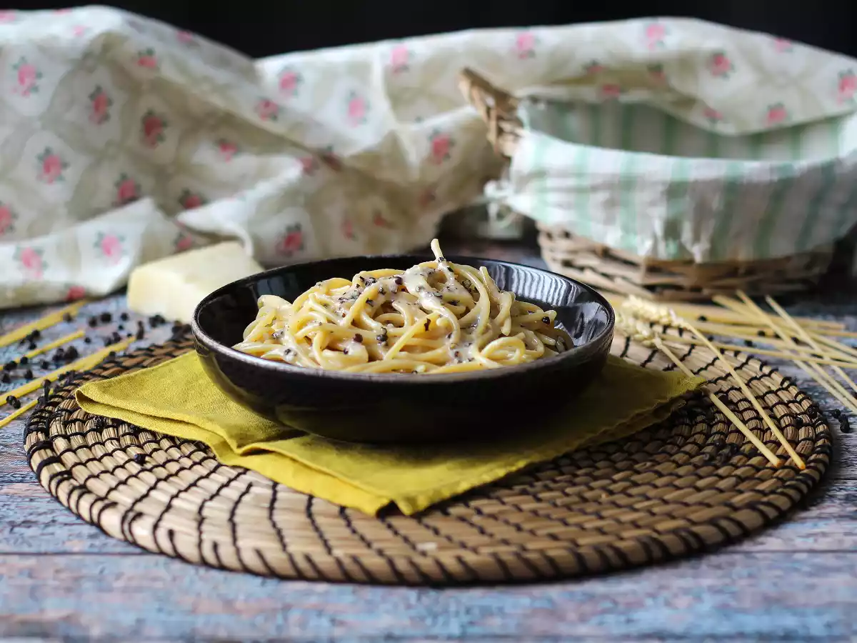 Spaghetti cacio e pepe: 3 ingrédients pour une explosion de saveurs! - photo 2