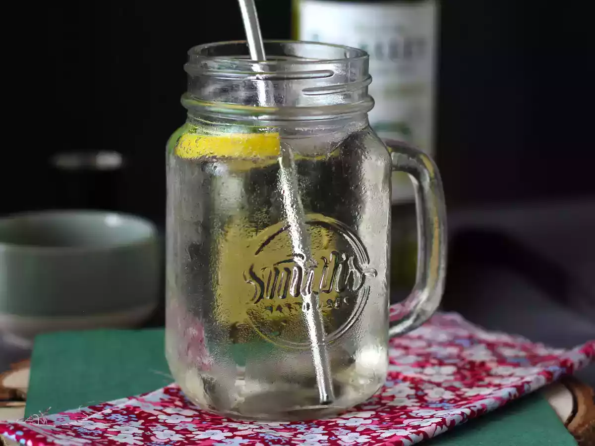 Spritz Hugo au sirop de fleur de sureau, un cocktail frais et doux - photo 3