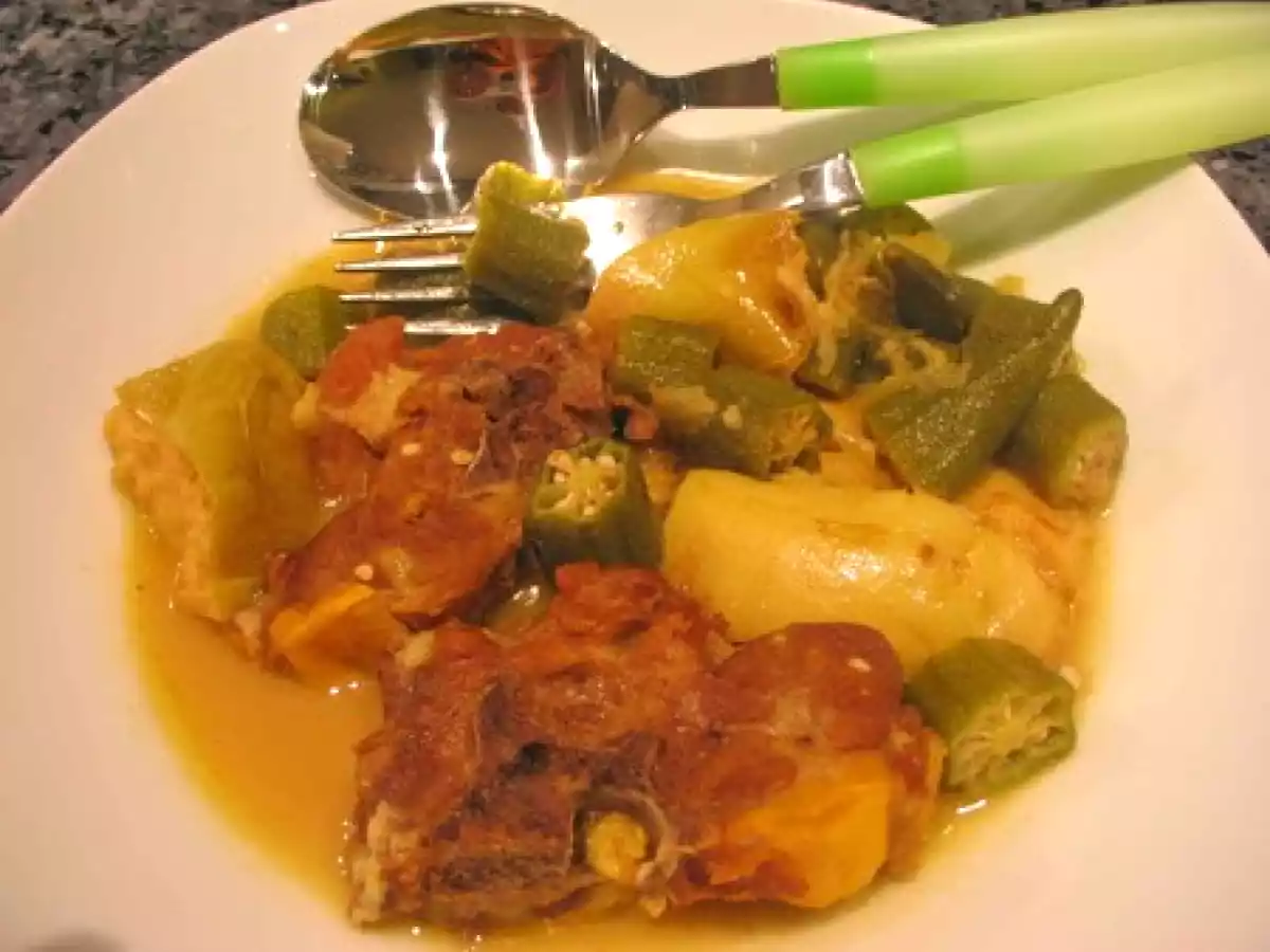 Tagine d'agneau aux coings et aux gombos pour Lavande de Ligne et Papilles