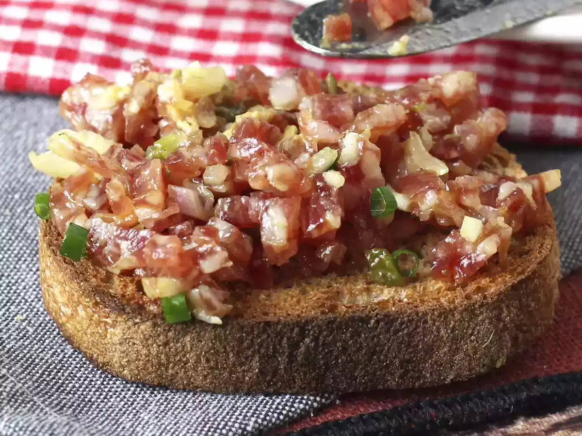 Tartare de saucisson : une version express du classique steak tartare - photo 5