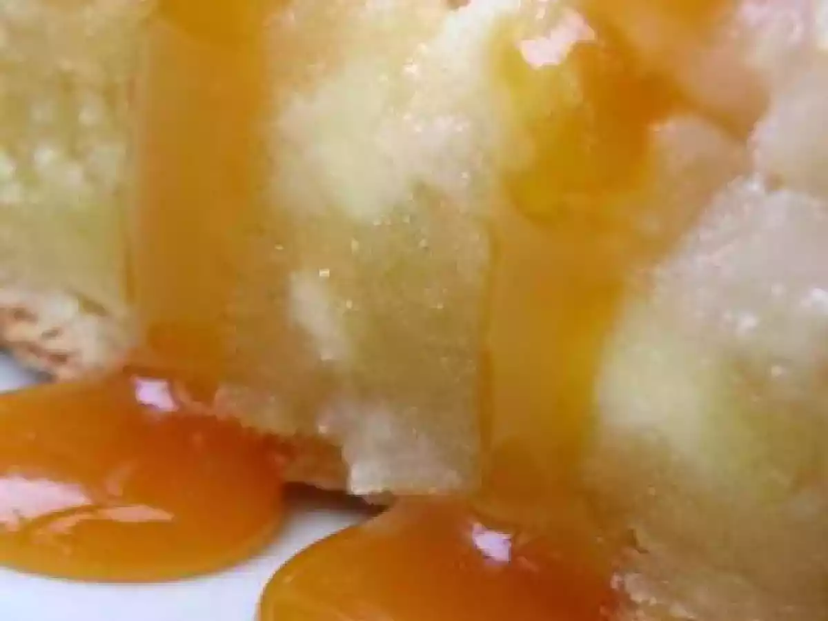 Tarte Amandine Poire, chocolat blanc et sa Sauce Caramel - photo 3