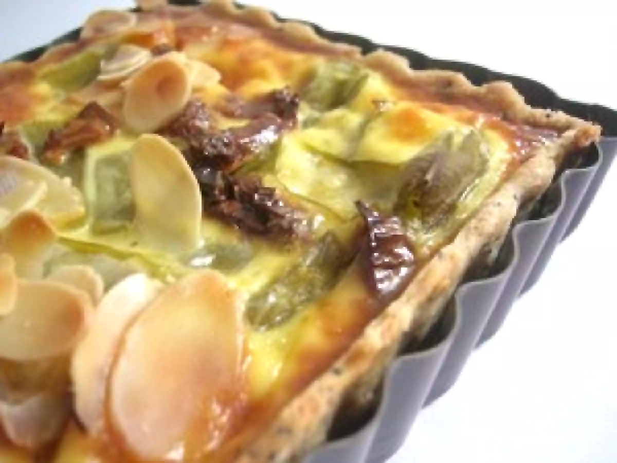 Tarte aux haricots plats, tomates séchées, amandes sur pâte à la Laurence Salomon - photo 2