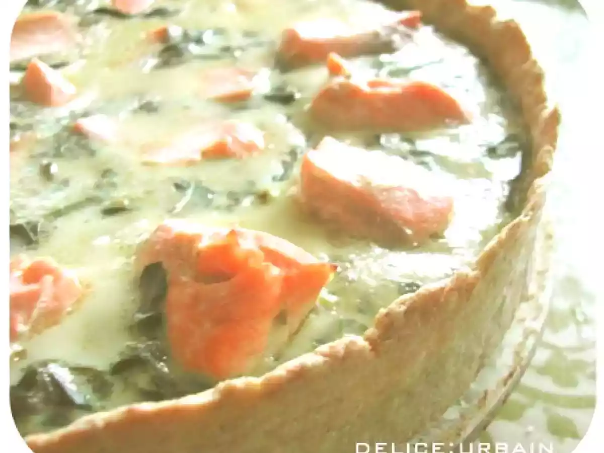 Tarte salée SANTÉ à l'épeautre, saumon, épinards et oseille