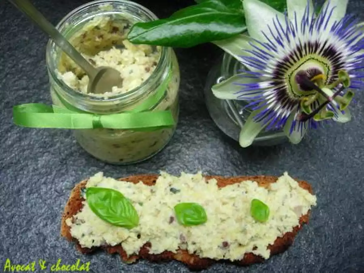 Tartinade légère aux coeurs d'artichauts parfumée au basilic, graines de sésames..