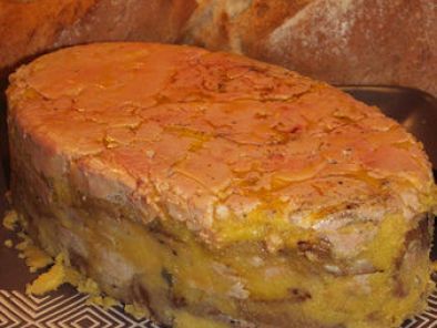 Terrine préssée de foie gras aux pomme caramélisées - Recette Ptitchef