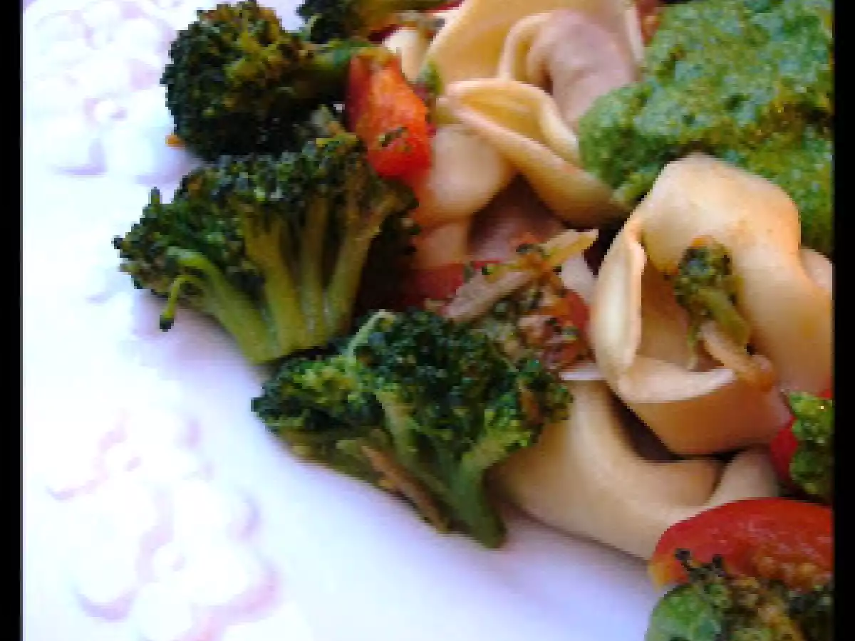 Tortellini au pesto d'ail des ours - Clairechen jardinière