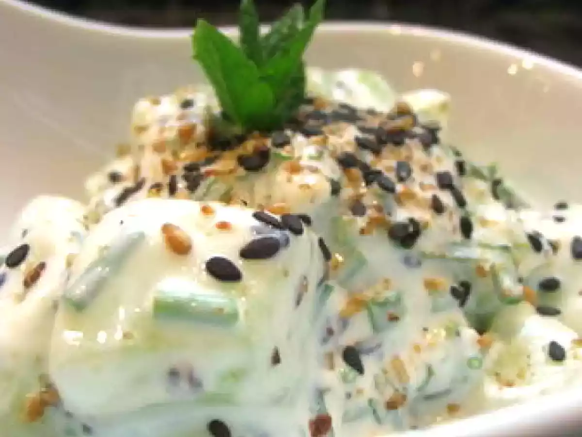 Verrine de concombre au yaourt, sésame et gomasio - photo 3