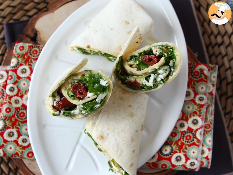 Wrap végétarien au houmous, roquette, poivrons et feta - photo 4