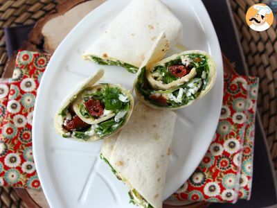 Wrap végétarien au houmous, roquette, poivrons et feta - photo 4